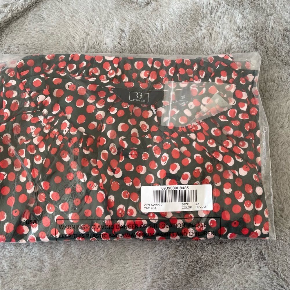 G by Giuliana Feminine Chic Ruffle Shoulder Blouse Red Pink Polka Dot Top 2X - Picture 2 of 11